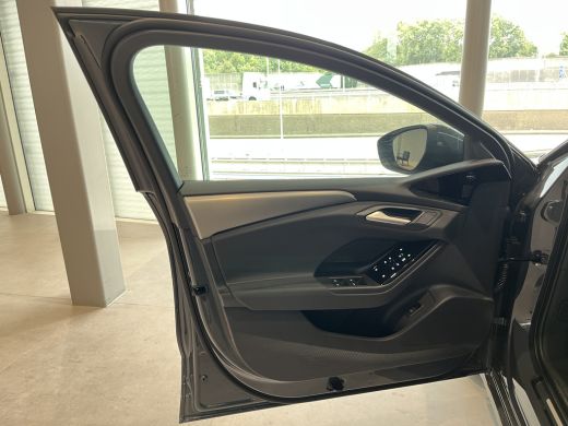 Audi A6 Avant e-tron Avant e-tron Avant e-tron (C1) Edition e-tron 100kWh 270 kW / 367 PK Avant Elektrische aandrijvin... ActivLease financial lease