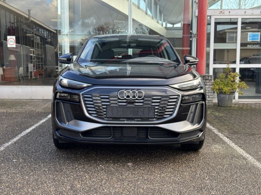 Audi Q6 e-tron Advanced edition performance 306pk 100 kWh | Tech plus | Leder | Bijrijdersdisplay ActivLease financial lease