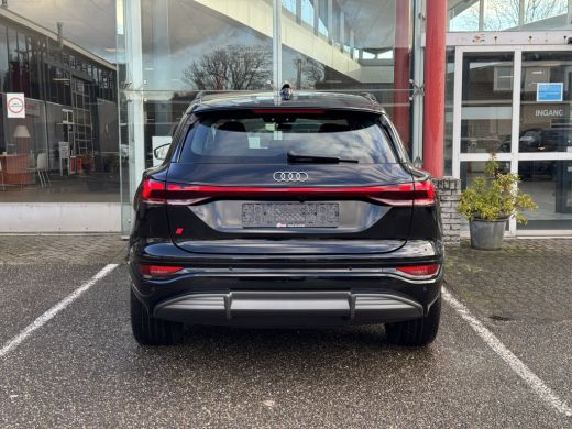 Audi Q6 e-tron Advanced edition performance 306pk 100 kWh | Tech plus | Leder | Bijrijdersdisplay ActivLease financial lease