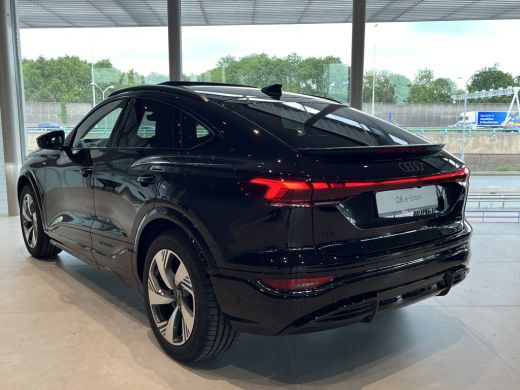 Audi Q6 e-tron Advanced edition e-tron 83Kwh 185 kW / 252 PK Sportback Elektrische aandrij ActivLease financial lease