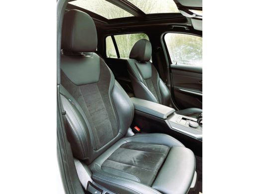 BMW 3 Serie Touring 330e High Executive, M-Sport, BMW Laser ActivLease financial lease
