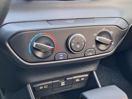 Hyundai Bayon 1.0 T-GDI Comfort Smart | Apple Carplay | Achteruitrij camera | Lichtmetalen velgen | Parkeersens... ActivLease financial lease