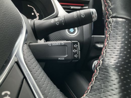 Renault Captur 1.6 E-Tech Hybrid 145 R.S. Line DealerOH 1Eig FullNavi Cam Carplay ActivLease financial lease