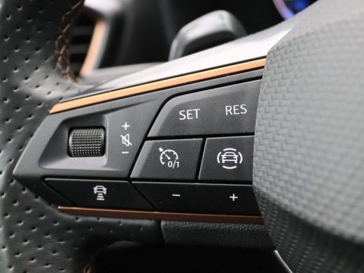 Seat Formentor 1.4 e-Hybrid Business 204PK DSG full led, adpative cruise, keyless, lane assist, stuur-stoelverwa... ActivLease financial lease