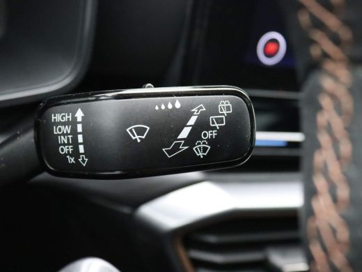 Seat Formentor 1.4 e-Hybrid Business 204PK DSG full led, adpative cruise, keyless, lane assist, stuur-stoelverwa... ActivLease financial lease