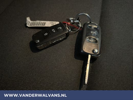 Volkswagen Caddy 2.0 TDI L1H1 Euro6 Airco | Camera | Cruisecontrol | Trekhaak | Parkeersensoren ActivLease financial lease