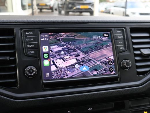 Volkswagen Crafter 35 2.0 TDI 140 PK L3H3 + WERKPLAATS INRICHTING + TREKHAAK 3000 KG | CAMERA | DAB | APPLE CARPLAY ActivLease financial lease