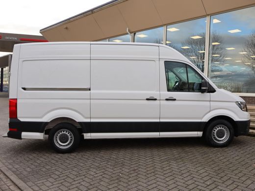 Volkswagen Crafter 35 2.0 TDI 140 PK L3H3 + WERKPLAATS INRICHTING + TREKHAAK 3000 KG | CAMERA | DAB | APPLE CARPLAY ActivLease financial lease