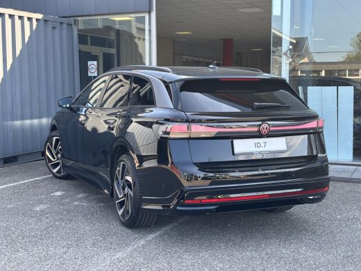 Volkswagen ID.7 Tourer Pro Business 77 kWh accu. 210 kW / 286 pk Variant Elektrische aandrijving ActivLease financial lease