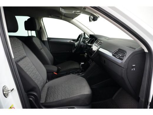 Volkswagen Tiguan 1.5 TSI 150PK DSG-7 Life + | TREKHAAK | CAMERA | NAVI BY APP | STOELVERW. ActivLease financial lease
