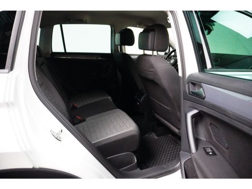 Volkswagen Tiguan 1.5 TSI 150PK DSG-7 Life + | TREKHAAK | CAMERA | NAVI BY APP | STOELVERW. ActivLease financial lease