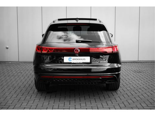 Volkswagen Touareg R |  Luchtvering | Head-updisplay | High-end geluidsysteem dynaudio ActivLease financial lease
