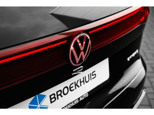 Volkswagen Touareg R |  Luchtvering | Head-updisplay | High-end geluidsysteem dynaudio ActivLease financial lease