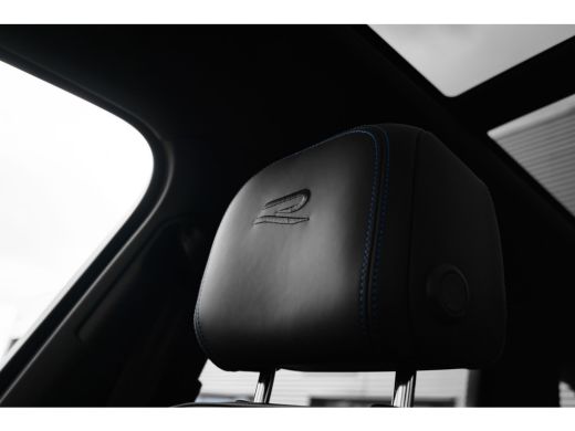Volkswagen Touareg R |  Luchtvering | Head-updisplay | High-end geluidsysteem dynaudio ActivLease financial lease