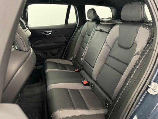 Volvo  V60 Volvo B3 R-Design | Achteruitrijcamera | Cruise control adaptief met Stop&Go en stuurhulp | Elekt... ActivLease financial lease