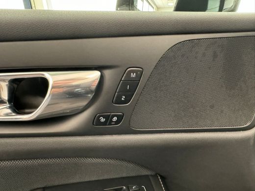 Volvo  V60 Volvo B3 R-Design | Achteruitrijcamera | Cruise control adaptief met Stop&Go en stuurhulp | Elekt... ActivLease financial lease