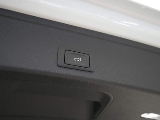 Audi A4 Avant 40 TFSI 190pk Advanced Edition Navigatie Camera Sportstoelen Cruise 82 ActivLease financial lease