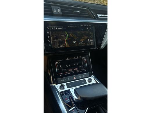 Audi e-tron Sportback 55 quattro Business edition 95 kWh Met zomer 21 inch en Wintervelgen 19 inch ActivLease financial lease