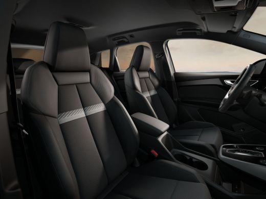 Audi Q4 e-tron Advanced edition e-tron 45 82 kWh 210 kW / 286 PK Hatchback Elektr. aandrijving quatt ActivLease financial lease