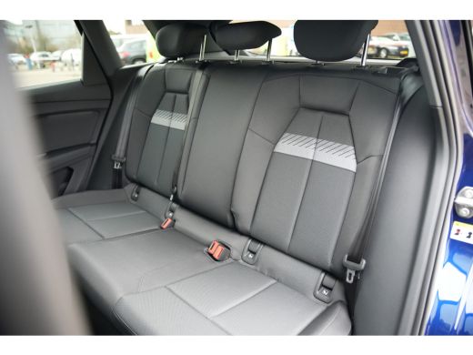 Audi Q4 e-tron Advanced edition e-tron 45 82 kWh 210 kW / 286 PK Hatchback Elektr. aandrijving quatt ActivLease financial lease