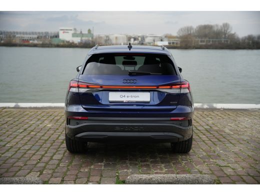 Audi Q4 e-tron Advanced edition e-tron 45 82 kWh 210 kW / 286 PK Hatchback Elektr. aandrijving quatt ActivLease financial lease