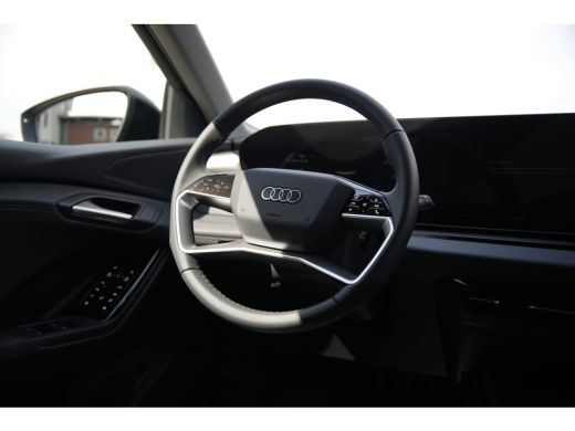 Audi Q6 e-tron Advanced edition 100 kWh | Trekhaak | Tech Plus | 306 pk ActivLease financial lease