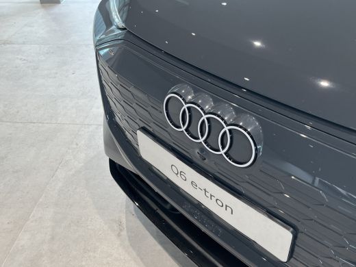 Audi Q6 e-tron edition e-tron 83Kwh 185 kW / 252 PK Hatchback Elektrische aandrijving ActivLease financial lease