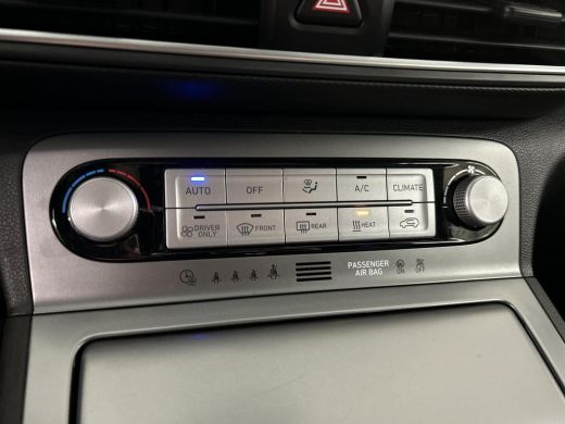 Hyundai KONA EV Premium 64 kWh ActivLease financial lease
