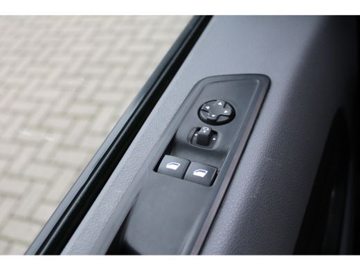 Opel Vivaro L2 2.0 CDTI 122 PK | NAVIGATIE | IMPERIAL | TREKHAAK ActivLease financial lease