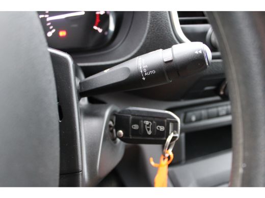 Opel Vivaro L2 2.0 CDTI 122 PK | NAVIGATIE | IMPERIAL | TREKHAAK ActivLease financial lease