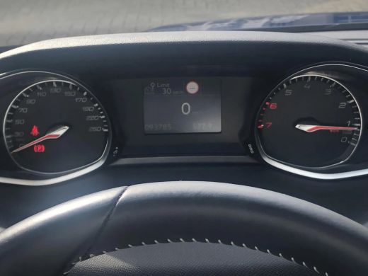 Peugeot 308 1.2 PureTech Blue Lease Premium | Airco (automatisch) | Apple Carplay/Android Auto | Denon HiFi g... ActivLease financial lease