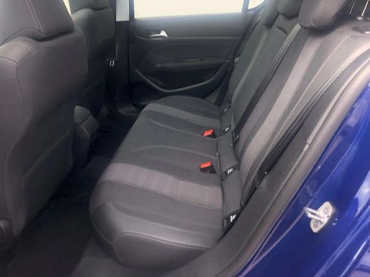 Peugeot 308 1.2 PureTech Blue Lease Premium | Airco (automatisch) | Apple Carplay/Android Auto | Denon HiFi g... ActivLease financial lease