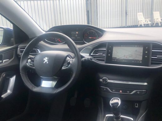 Peugeot 308 1.2 PureTech Blue Lease Premium | Airco (automatisch) | Apple Carplay/Android Auto | Denon HiFi g... ActivLease financial lease