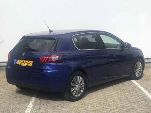 Peugeot 308 1.2 PureTech Blue Lease Premium | Airco (automatisch) | Apple Carplay/Android Auto | Denon HiFi g... ActivLease financial lease