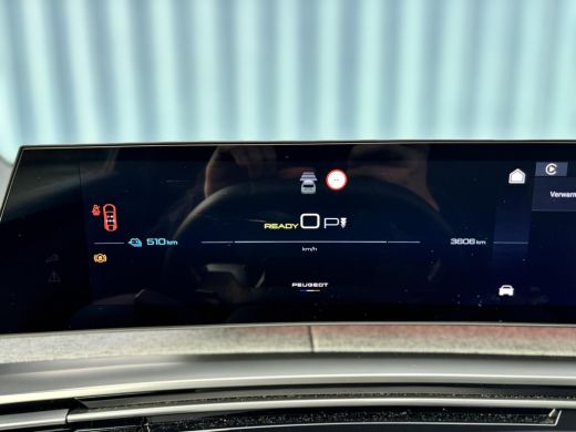 Peugeot E-3008 Peugeot GT 73 kWh DEMO | 11 kW lader | 20" Lichtmetalen velgen Sofia | 360 vision & Drive Assist ... ActivLease financial lease