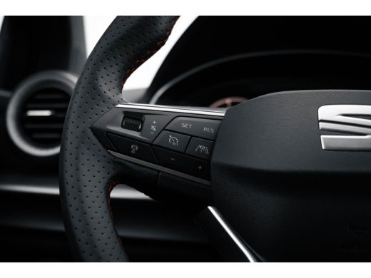 Seat Arona SEAT FR Business Connect | Achteruitrijcamera | Airconditioning automatisch met 2-zone-temperatuu... ActivLease financial lease
