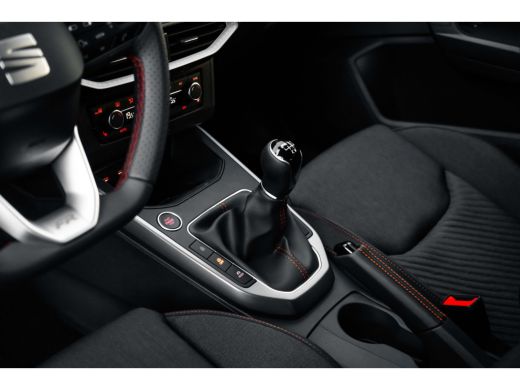 Seat Arona SEAT FR Business Connect | Achteruitrijcamera | Airconditioning automatisch met 2-zone-temperatuu... ActivLease financial lease