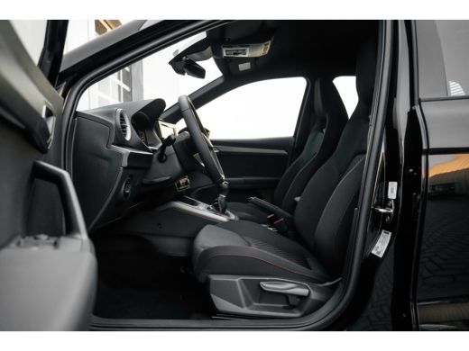 Seat Arona SEAT FR Business Connect | Achteruitrijcamera | Airconditioning automatisch met 2-zone-temperatuu... ActivLease financial lease