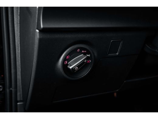 Seat Arona SEAT FR Business Connect | Achteruitrijcamera | Airconditioning automatisch met 2-zone-temperatuu... ActivLease financial lease