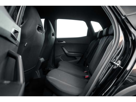 Seat Arona SEAT FR Business Connect | Achteruitrijcamera | Airconditioning automatisch met 2-zone-temperatuu... ActivLease financial lease