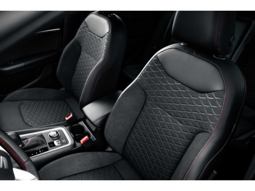 Seat Ateca SEAT FR Business Intense | Achteruitrijcamera | Airconditioning automatisch met 2-zone-temperatuu... ActivLease financial lease