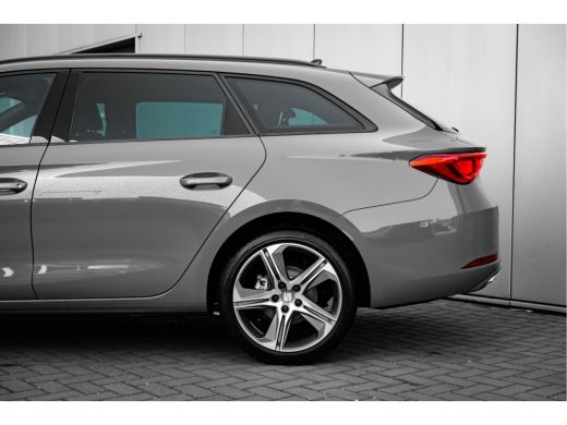 Seat Leon Sportstourer SEAT FR PHEV First Edition | Achteruitrijcamera | Automatisch dimmende binnenspiegel | Dakhemel u... ActivLease financial lease