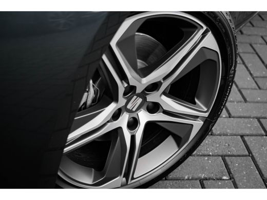 Seat Leon Sportstourer SEAT FR PHEV First Edition | Achteruitrijcamera | Automatisch dimmende binnenspiegel | Dakhemel u... ActivLease financial lease