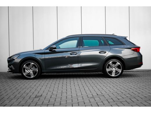 Seat Leon Sportstourer SEAT FR PHEV First Edition | Achteruitrijcamera | Automatisch dimmende binnenspiegel | Dakhemel u... ActivLease financial lease