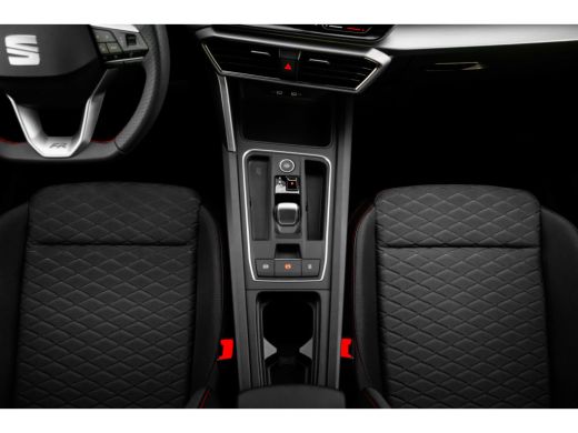 Seat Leon Sportstourer SEAT FR PHEV First Edition | Achteruitrijcamera | Automatisch dimmende binnenspiegel | Dakhemel u... ActivLease financial lease