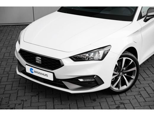 Seat Leon Sportstourer SEAT FR PHEV First Edition | Achteruitrijcamera | Automatisch dimmende binnenspiegel | Dakhemel u... ActivLease financial lease