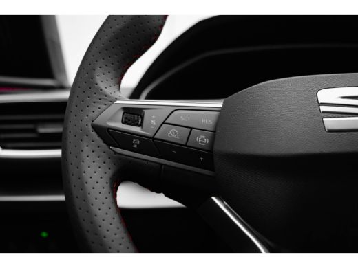 Seat Leon Sportstourer SEAT FR PHEV First Edition | Achteruitrijcamera | Automatisch dimmende binnenspiegel | Dakhemel u... ActivLease financial lease