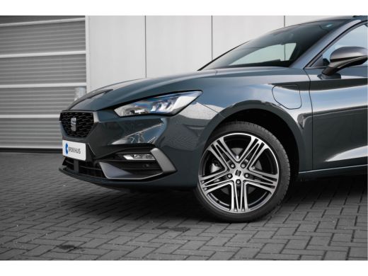 Seat Leon Sportstourer SEAT FR PHEV First Edition | Achteruitrijcamera | Automatisch dimmende binnenspiegel | Dakhemel u... ActivLease financial lease
