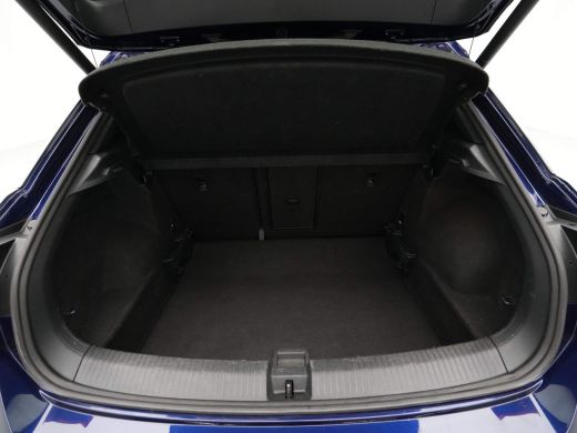 Volkswagen T-Roc 1.5 TSI 150pk DSG Sport R-Line Navigatie Trekhaak Clima Acc 288 ActivLease financial lease