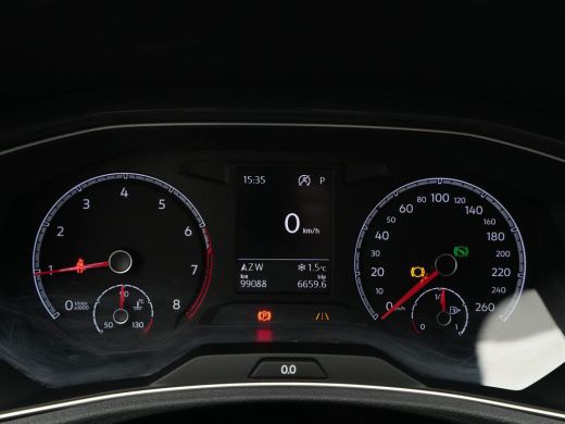 Volkswagen T-Roc 1.5 TSI 150pk DSG Sport R-Line Navigatie Trekhaak Clima Acc 288 ActivLease financial lease